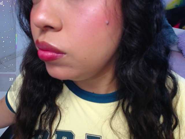 cristal-horny19's BongaCams show and profile