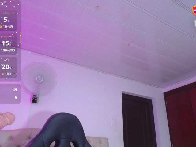 cristal-horny19's BongaCams show and profile