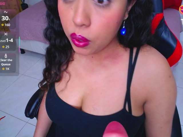 cristal-horny19's BongaCams show and profile