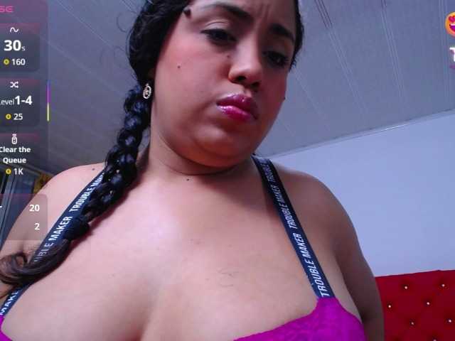 cristal-horny19's BongaCams show and profile