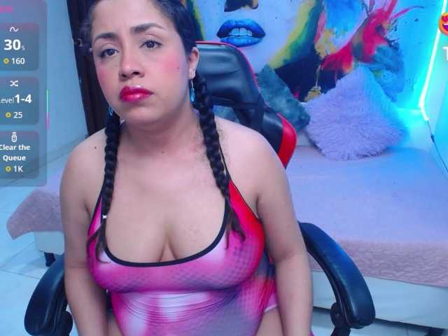 cristal-horny19's BongaCams show and profile