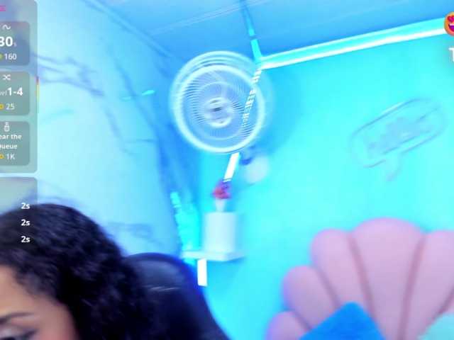 cristal-horny19's BongaCams show and profile