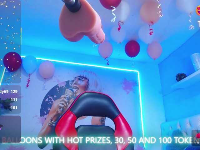 cristal-horny19's BongaCams show and profile