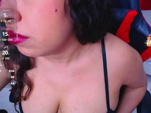 cristal-horny19's BongaCams show and profile