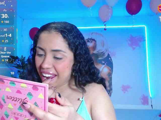 cristal-horny19 webcam