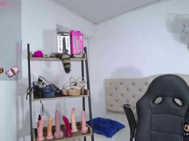 cristal-horny19 webcam