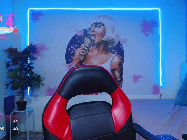 cristal-horny19 webcam