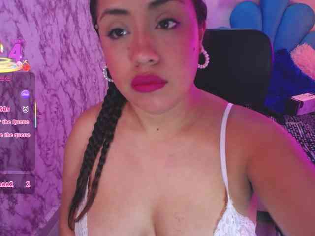 cristal-horny19