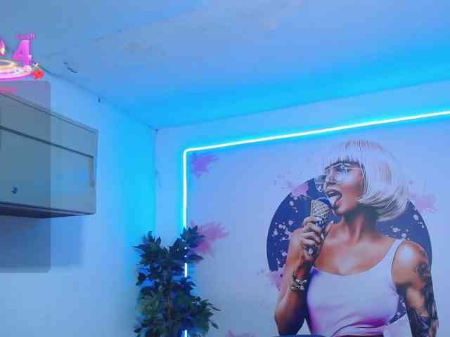 cristal-horny19 webcam