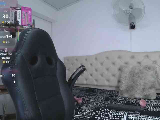 cristal-horny19 webcam