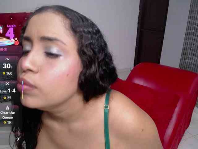 cristal-horny19 webcam