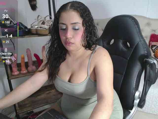 cristal-horny19 webcam