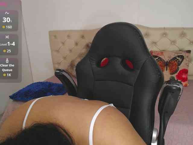 cristal-horny19 webcam