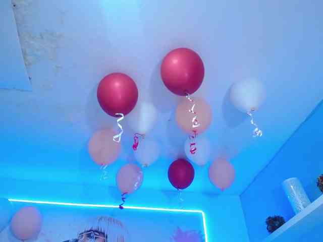 cristal-horny19 webcam