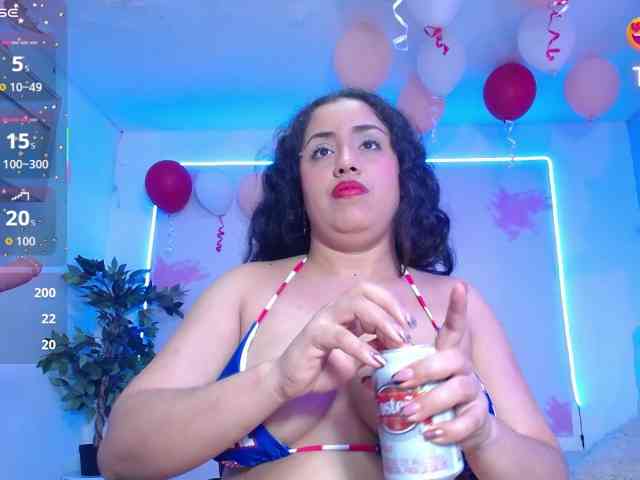 cristal-horny19 webcam