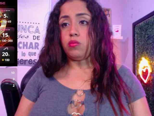 cristal-horny19 webcam