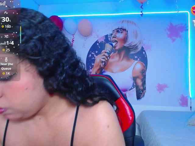 cristal-horny19 webcam