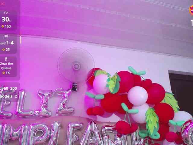 cristal-horny19 cristal-horny19