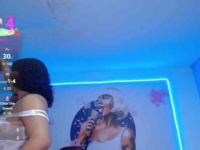 cristal-horny19 webcam