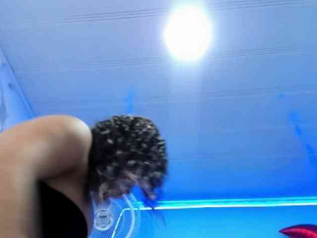 cristal-horny19 webcam