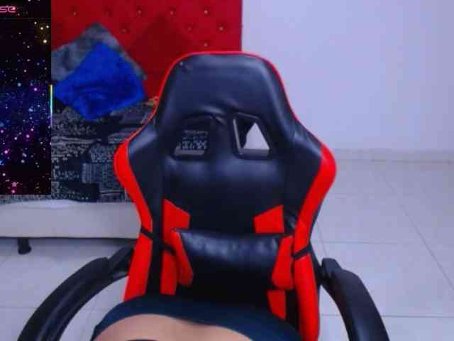 cristal-horny19 webcam