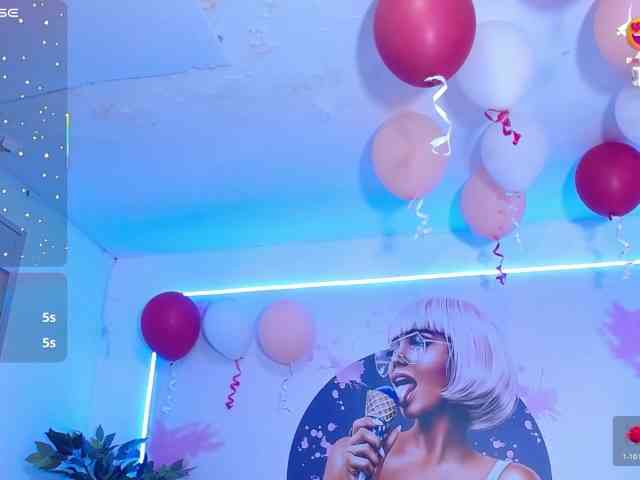 cristal-horny19 webcam