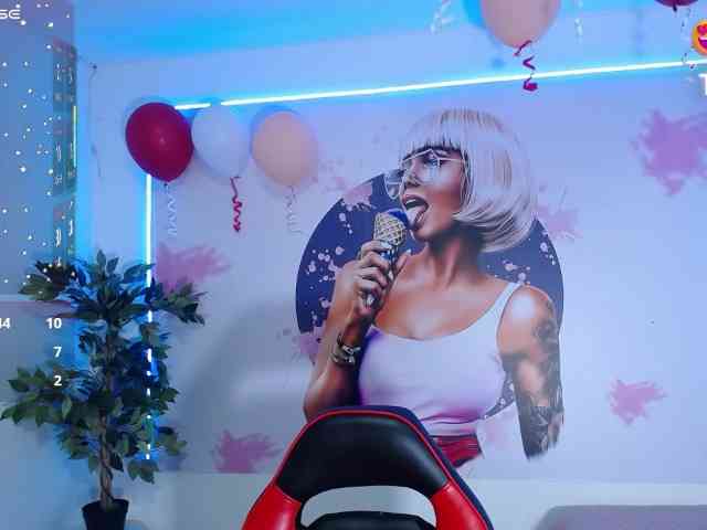 cristal-horny19 webcam