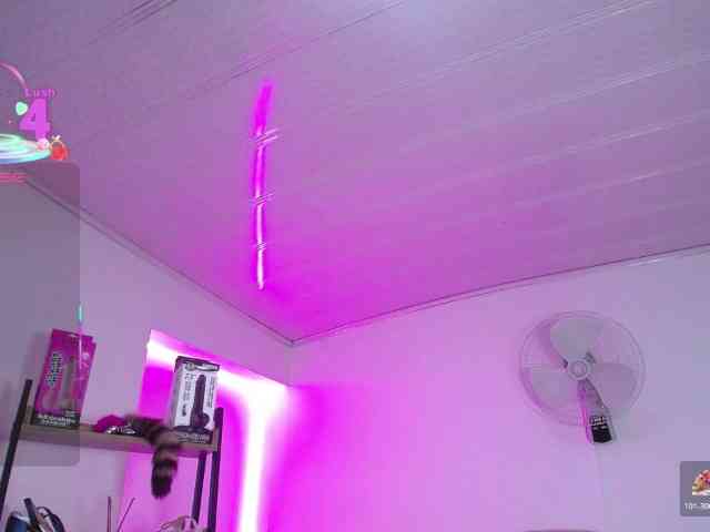 cristal-horny19 webcam