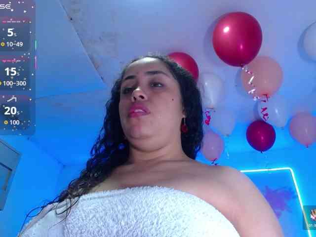 cristal-horny19 webcam