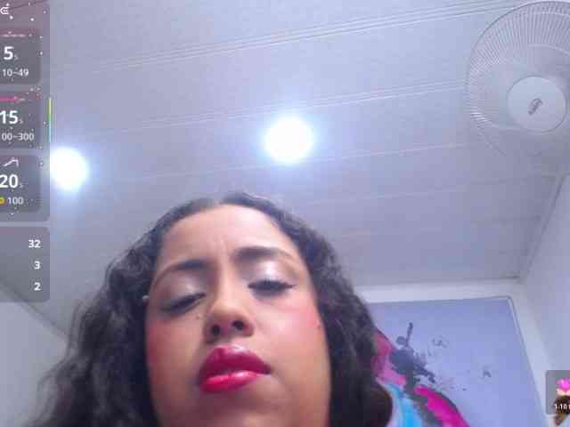 cristal-horny19 webcam