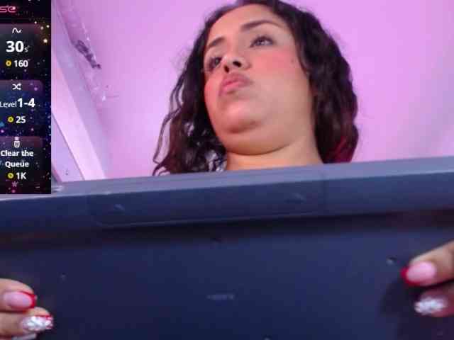 cristal-horny19 webcam