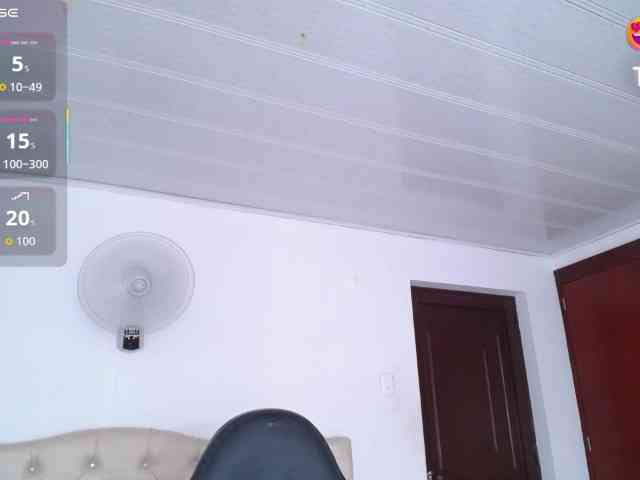 cristal-horny19 webcam