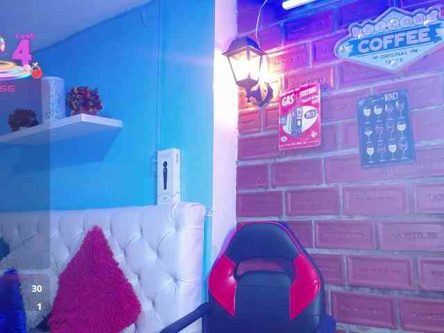 cristal-horny19 webcam