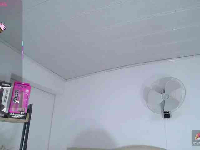 cristal-horny19 webcam