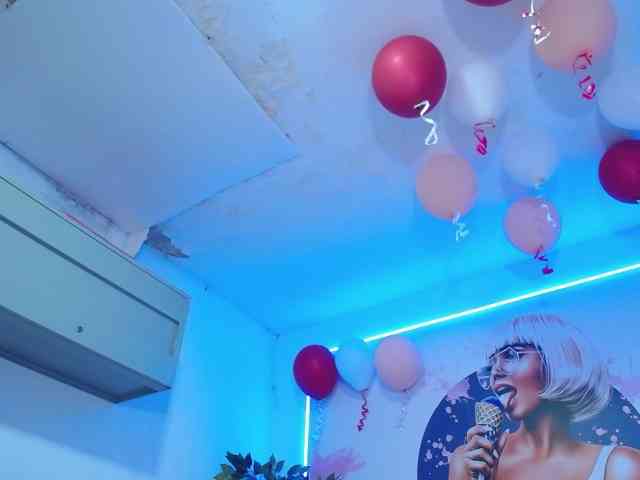 cristal-horny19 webcam