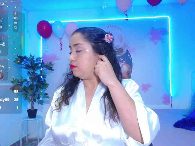 cristal-horny19 webcam