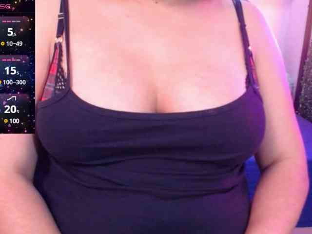 cristal-horny19 Live Webcam on BongaCams
