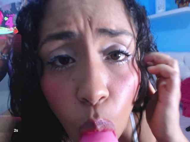 cristal-horny19 webcam