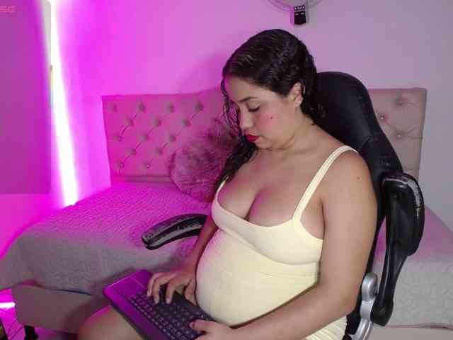 cristal-horny19 webcam