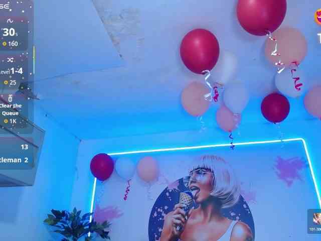 cristal-horny19 webcam