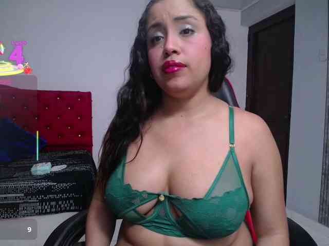 cristal-horny19 webcam