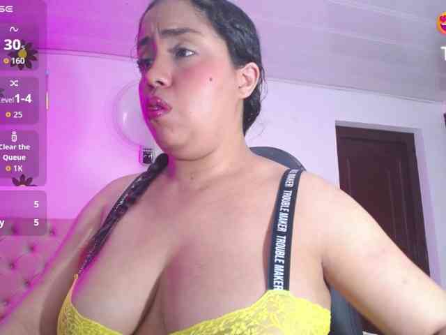 cristal-horny19 webcam