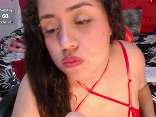 cristal-horny19 webcam