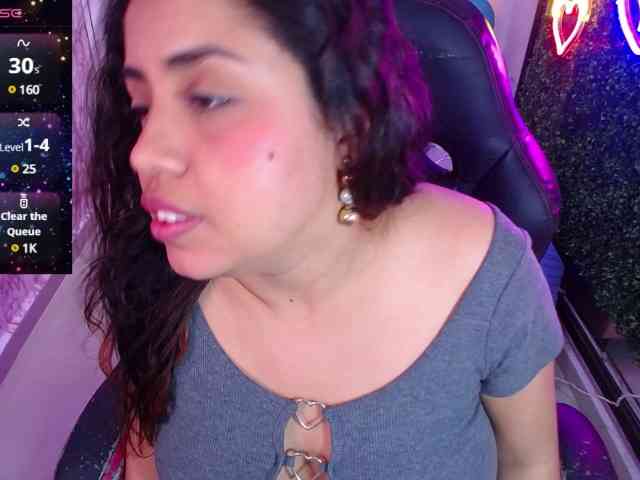 cristal-horny19 webcam