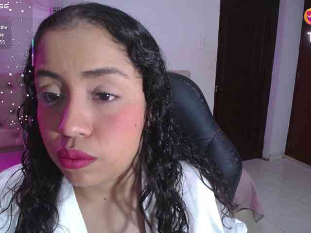 cristal-horny19 webcam