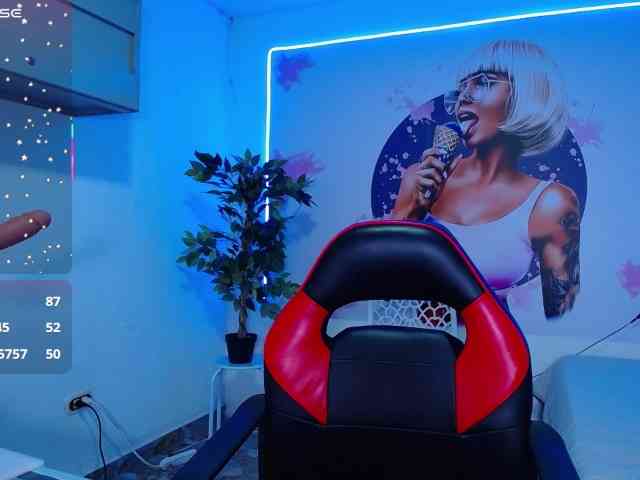 cristal-horny19 webcam