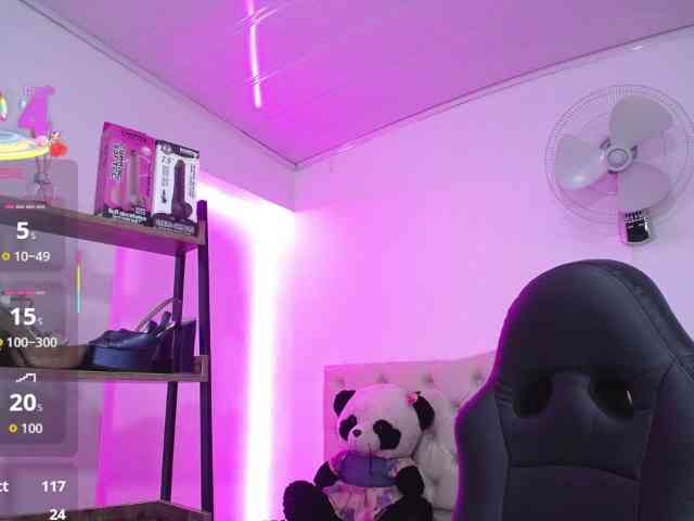 cristal-horny19 cristal-horny19