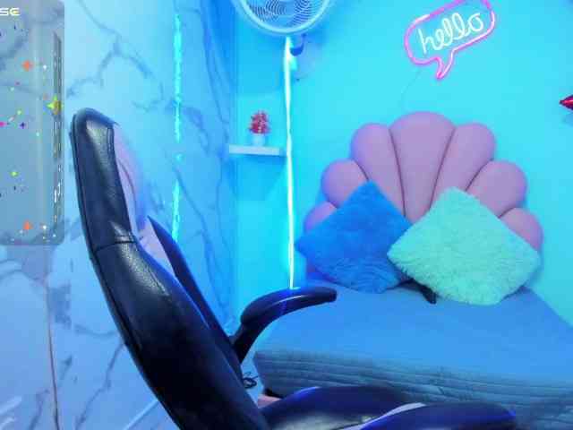 cristal-horny19 webcam