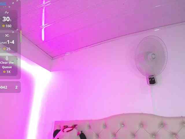 cristal-horny19 cristal-horny19