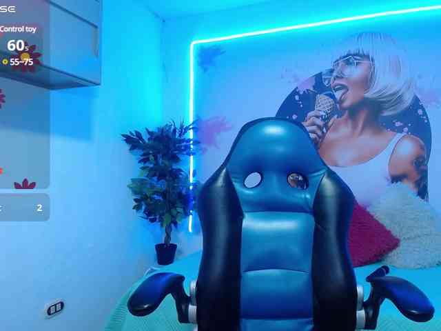 cristal-horny19 cristal-horny19